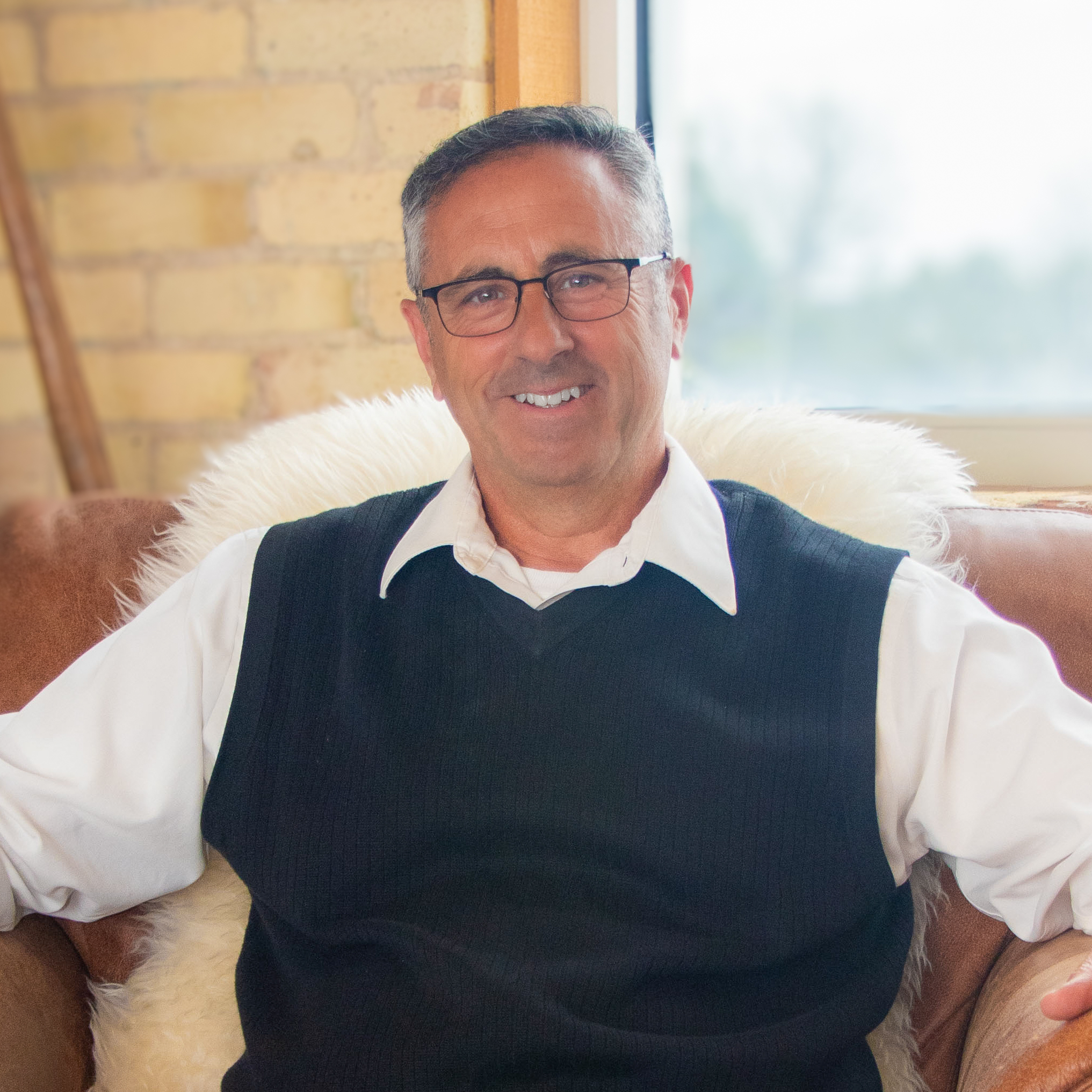 Gerald Alvaro Headshot